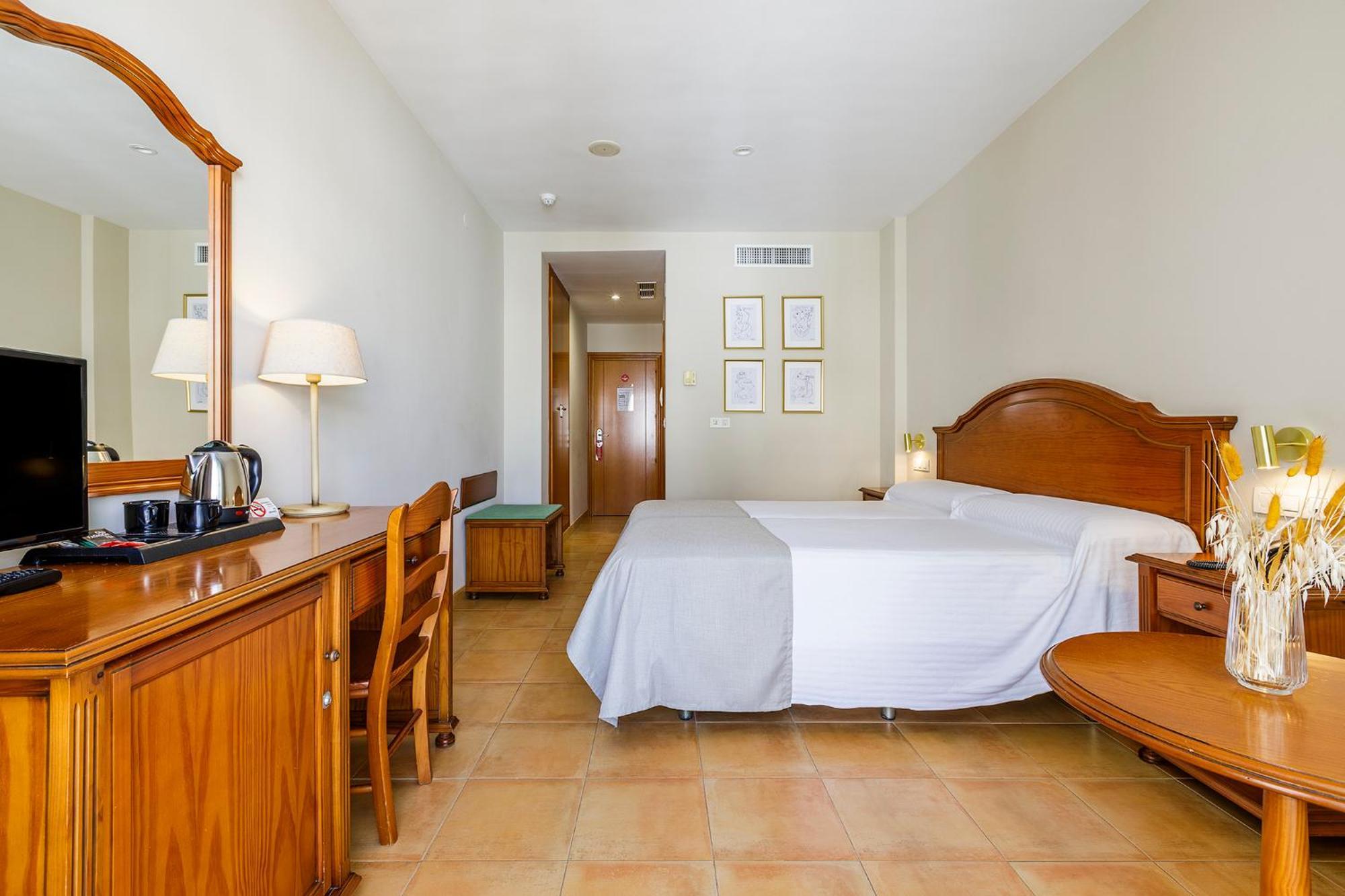Hotel Almijara - Mares La Herradura  Zewnętrze zdjęcie