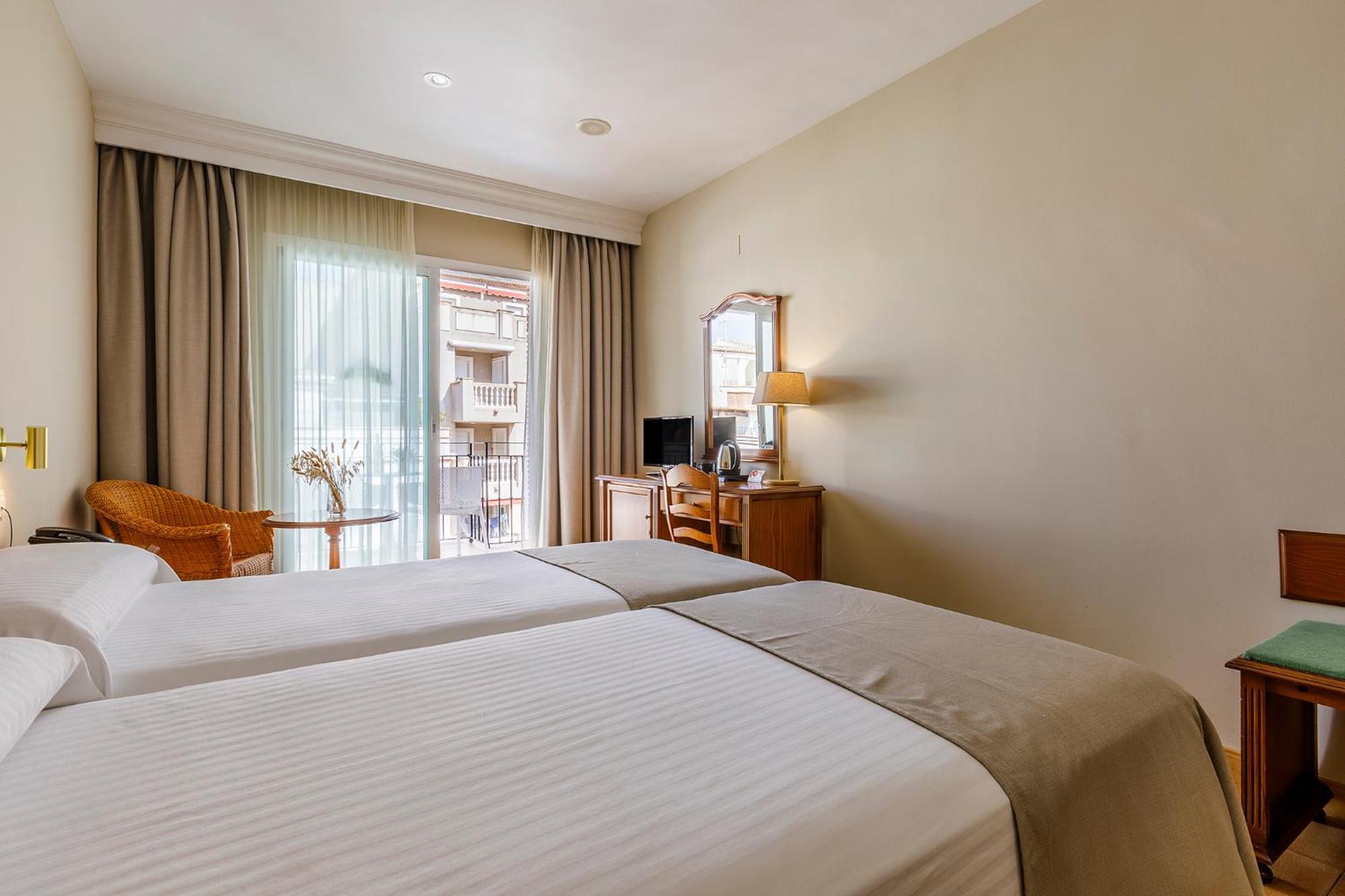 Hotel Almijara - Mares La Herradura  Zewnętrze zdjęcie